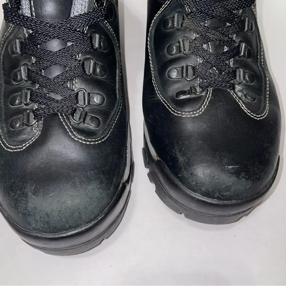 Mountain Gear High Top Hiking Boots Men Size 12 US 46 EU Waterproof Outdoors